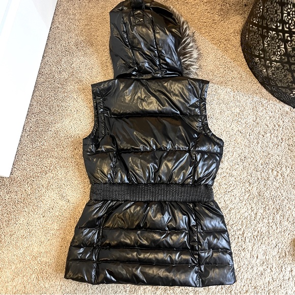 MK Down Vest - Picture 2 of 5